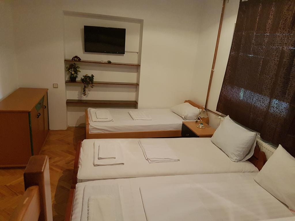 Lira Inn Nis Exterior foto