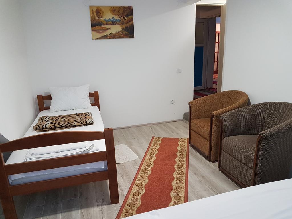 Lira Inn Nis Exterior foto